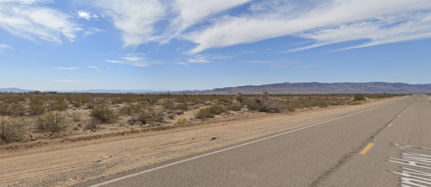  4.7 Acres for Sale in Yucca, Arizona