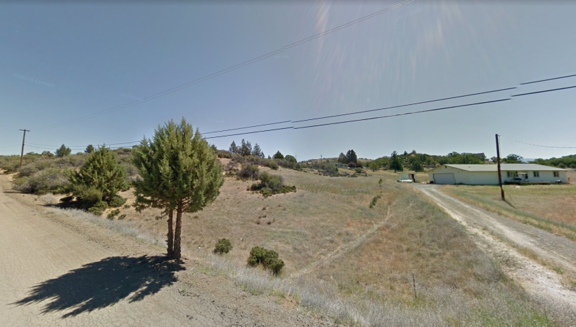  1.08 Acres for Sale in Hornbrook, California