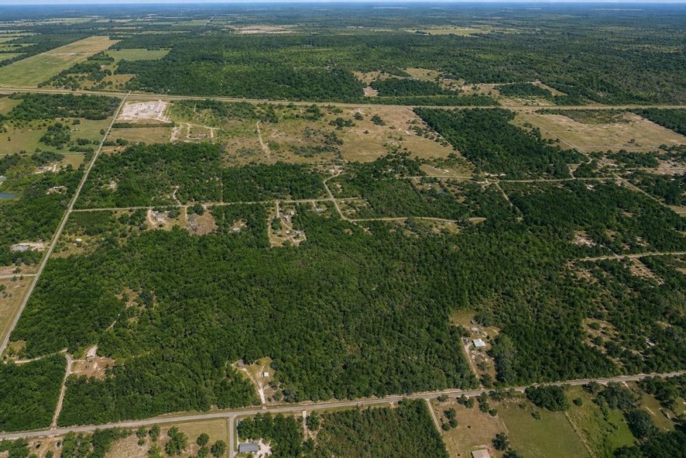 Listing image for LC25518, a 1.25-acre land parcel in Old Town, Florida