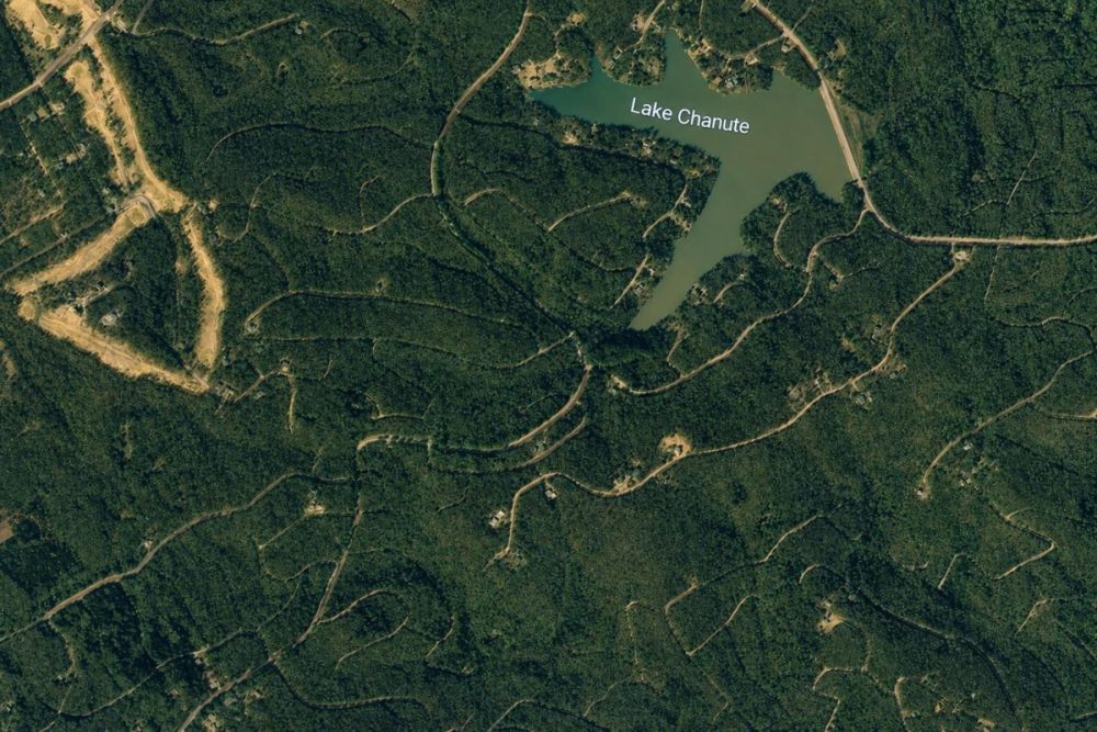 Additional listing image for the 0.4-acre Cherokee Village land parcel