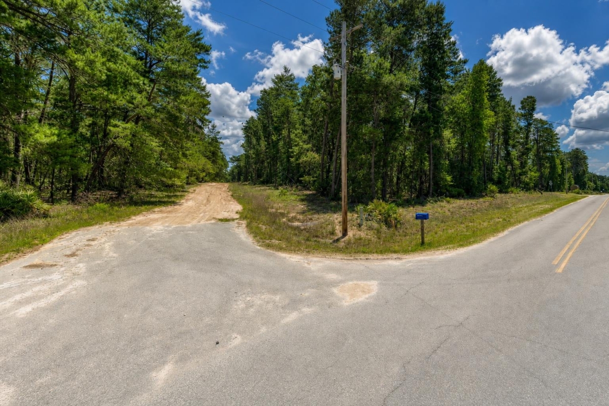 Florahome, FL Land for Sale: 0.17 Acres with Owner Financing Available