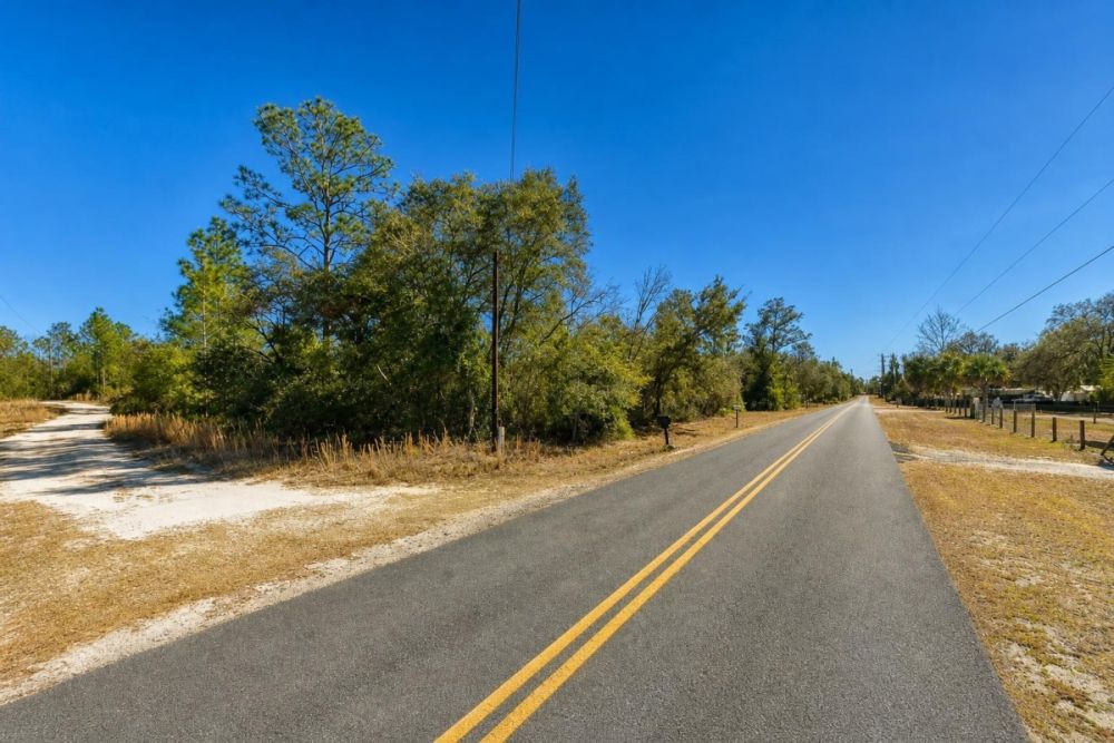 Listing image associated with the 0.32-acre Williston, Florida land parcel