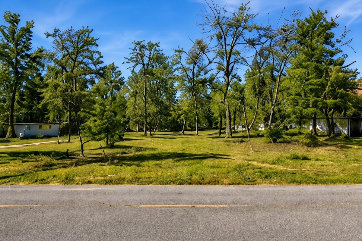 Hamburg, AR Land for Sale: 0.29-Acre West Parker Street Lot with City Utilities