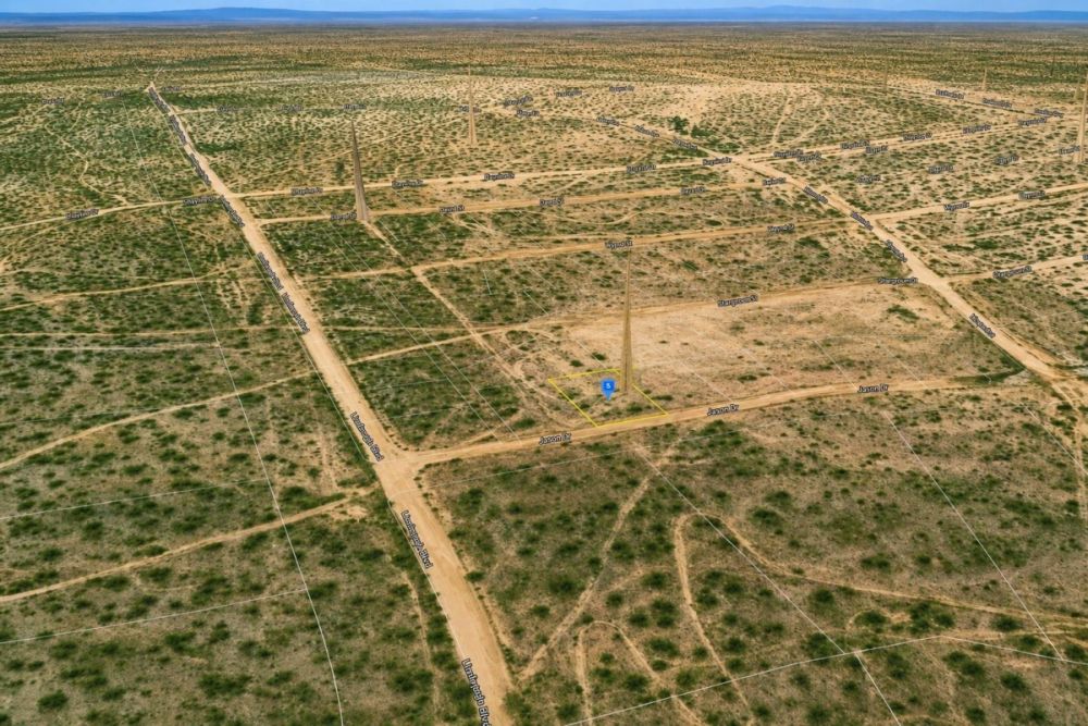 Listing image for the Jason Dr vacant land parcel in California City
