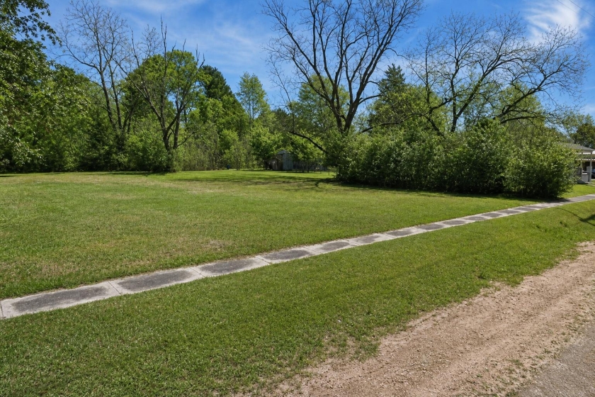 Stephens (Power, Water Sewer) Special September Sale Price, AR Land for Sale: 0.18 Acres with Utilities