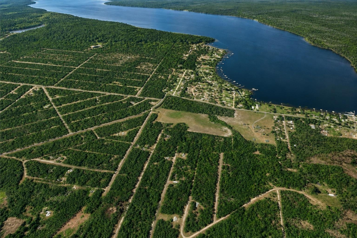Georgetown, FL Land for Sale: 0.23 Acres with Owner Financing Available