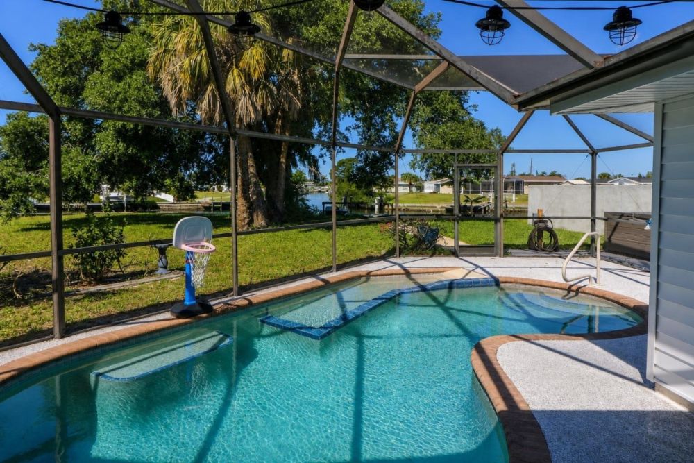 Listing image for 108 Martin Drive NE in Port Charlotte, Florida, labeled 36
