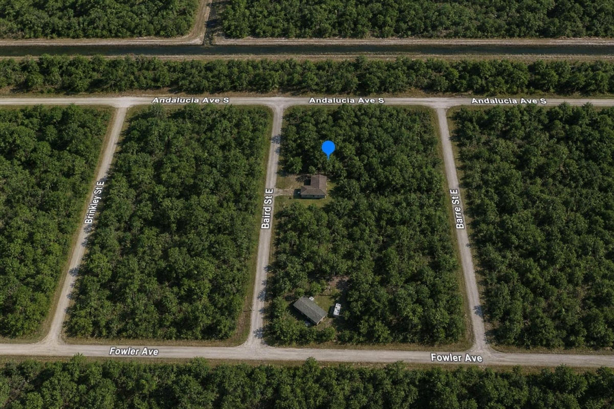 Lehigh Acres, FL Land for Sale: 0.23 Acres with Paved Road Access