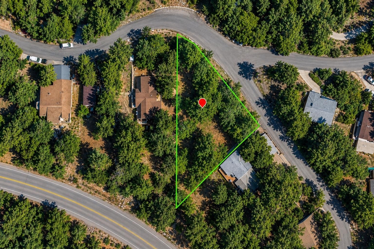 Running Springs, CA Land for Sale: 0.25 Acres with Paved Access & City Utilities