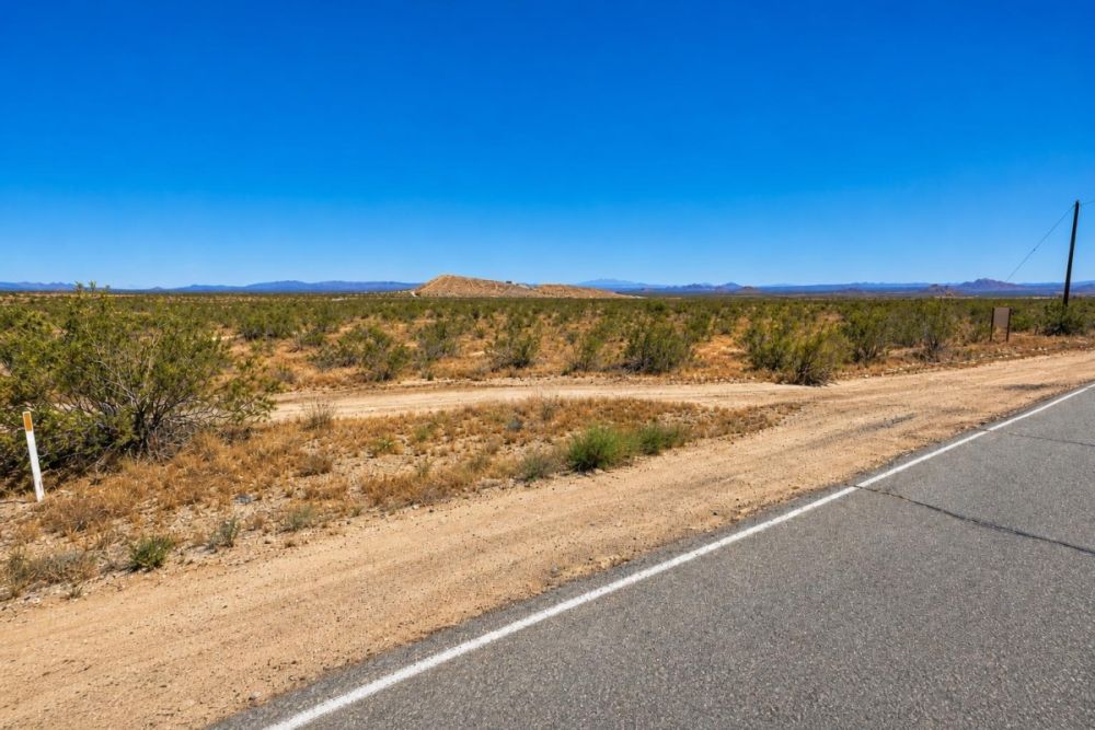Listing photo for the 0.22-acre California City parcel on Merrick Blvd